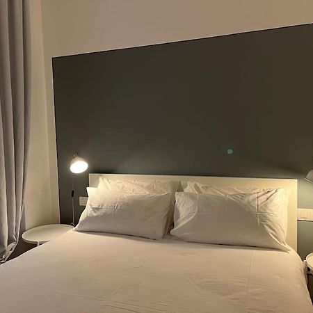 Bilocale Di Charme Lägenhet Milano Exteriör bild