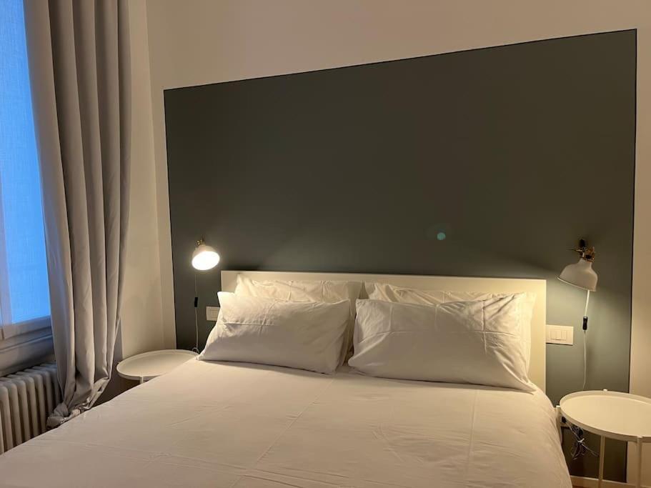 Bilocale Di Charme Lägenhet Milano Exteriör bild